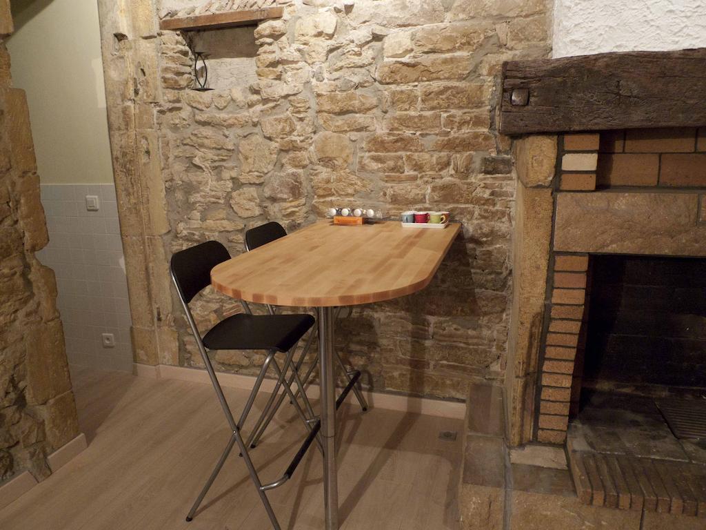 Studio Charme Et Confort Aux Cordeliers Lyon Værelse billede